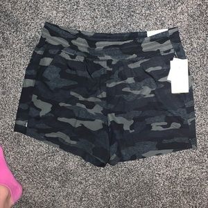 Old Navy active shorts